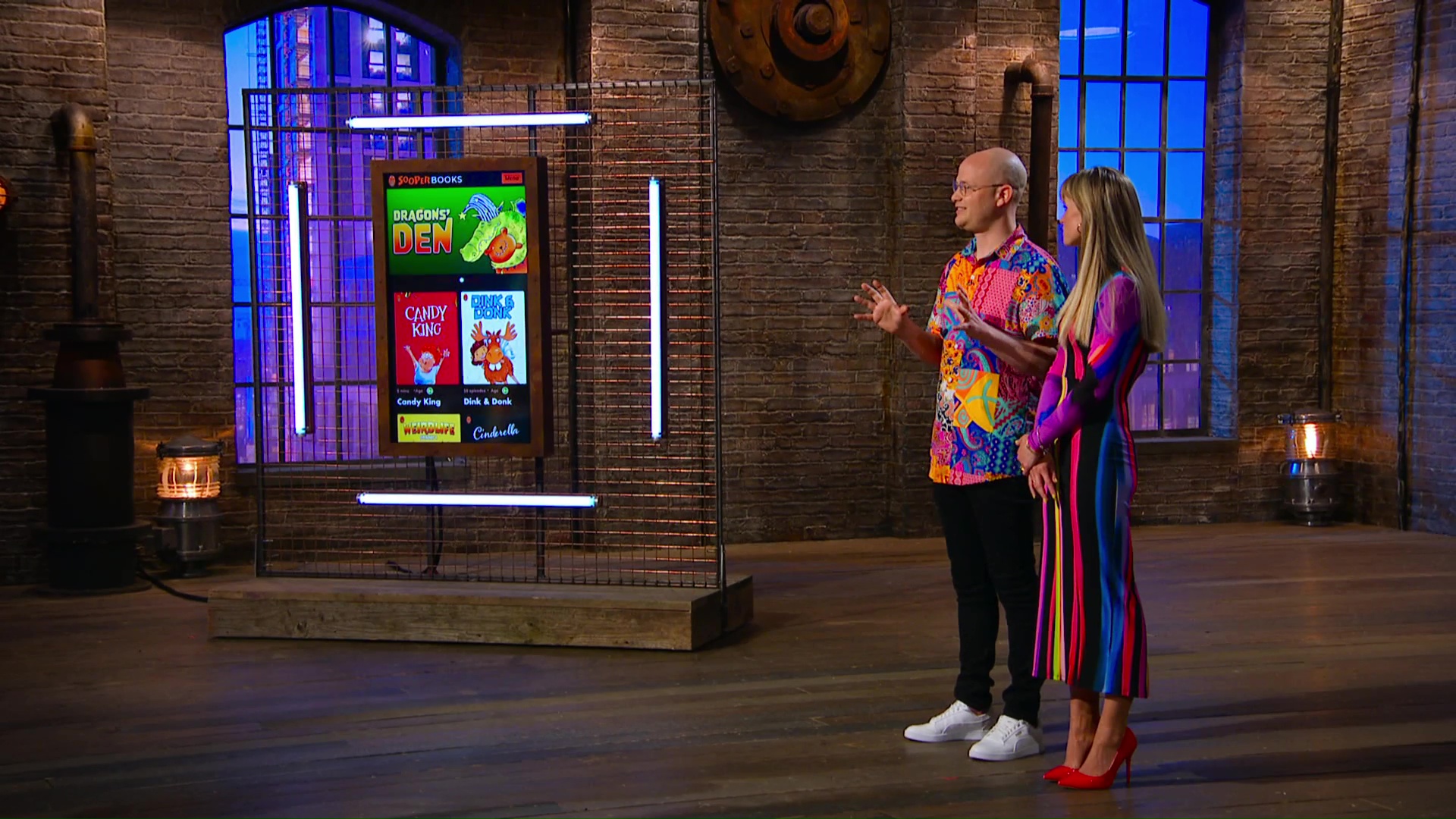 Si, Charlene and Goldie on Dragons' Den, with all five BBC Dragons backing Sooper Books